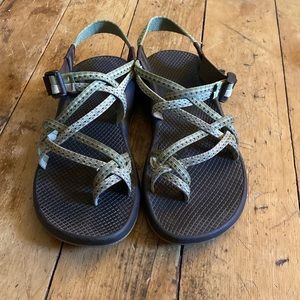 Chacos Size 10 Green Double Strap